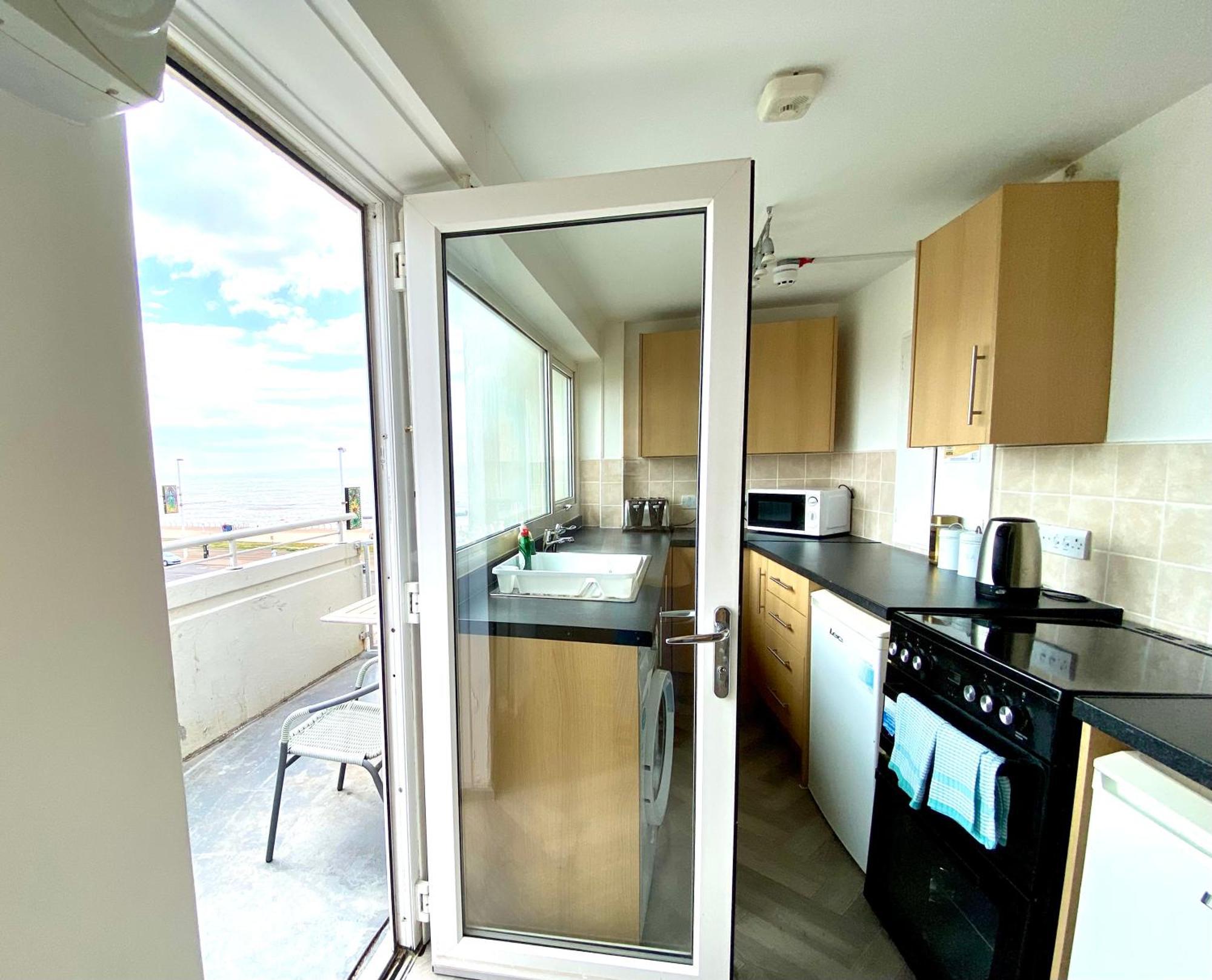Kennedy House By Blackpool Service Apartments Eksteriør bilde